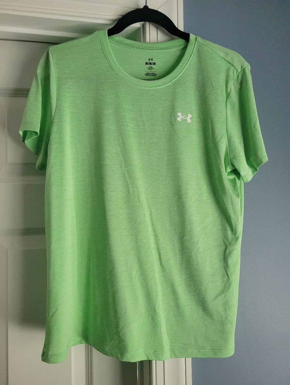 BNWOT Under Armour Short Sleeved Shirt